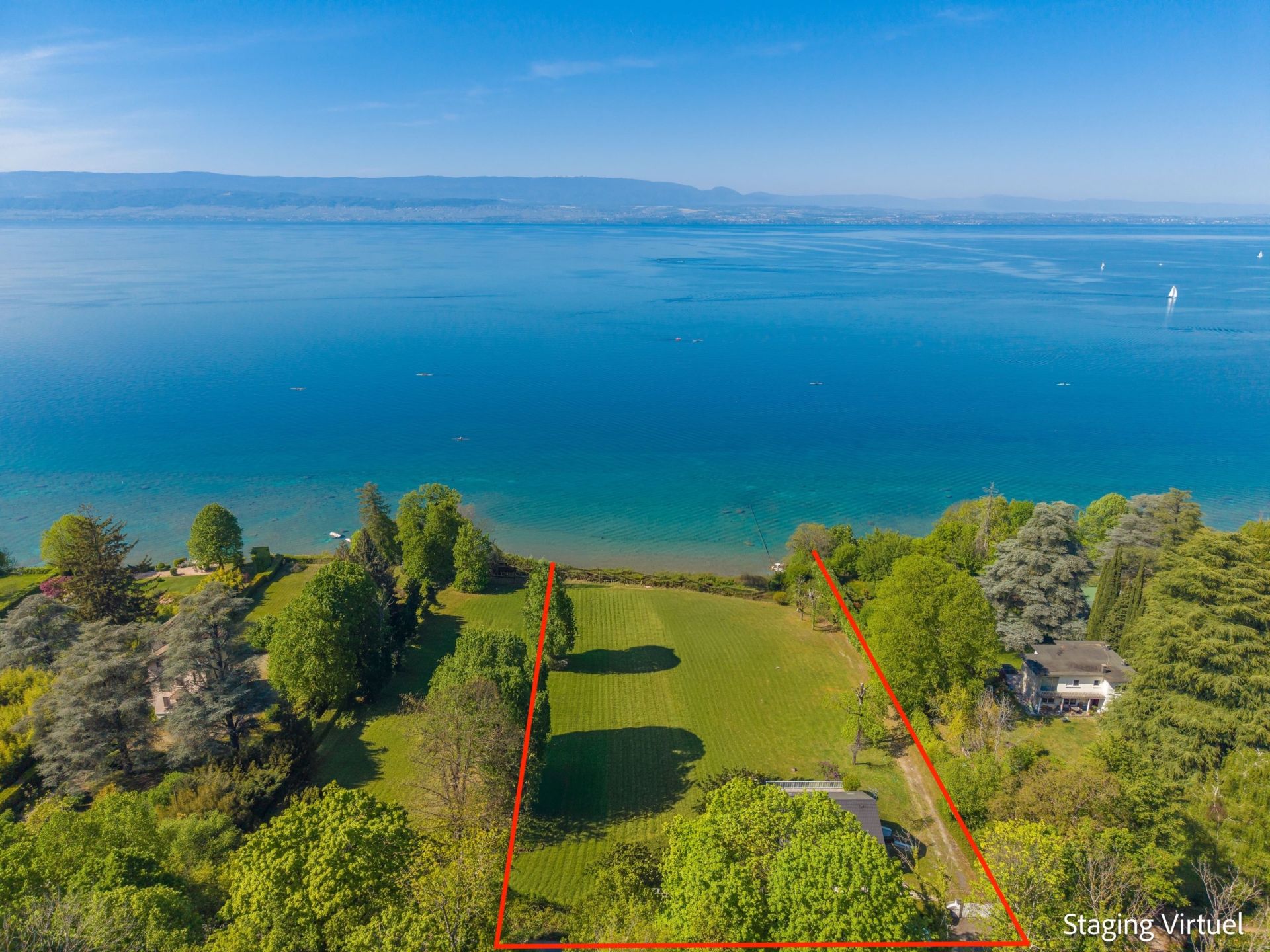 luxury house 8 Rooms for sale on THONON LES BAINS (74200)