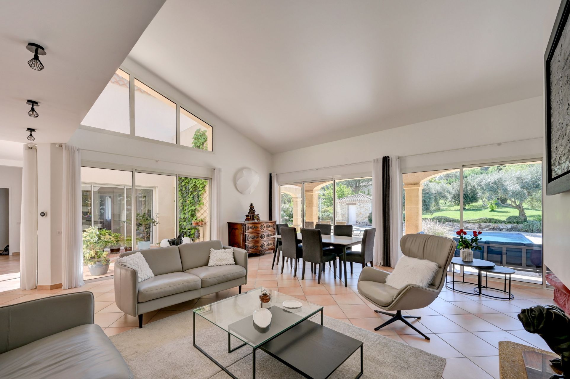 maison de luxe 6 Pièces en vente sur CABRIES (13480)