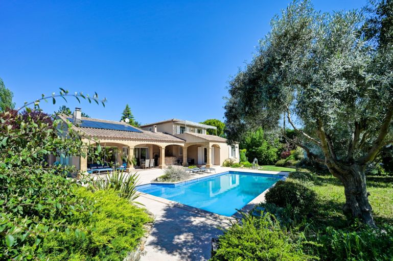 maison de luxe 6 Pièces en vente sur CABRIES (13480)