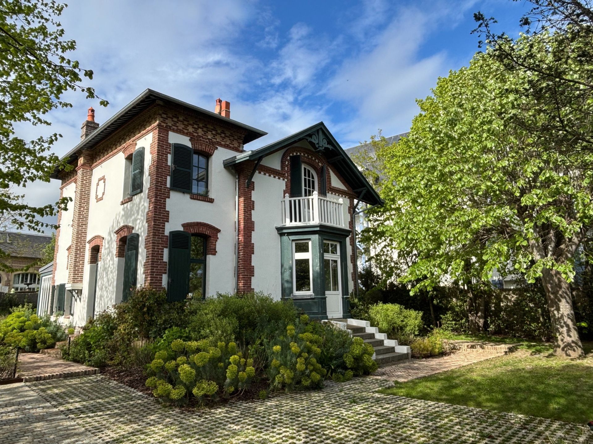 maison de luxe 11 Pièces en vente sur TOURGEVILLE (14800)