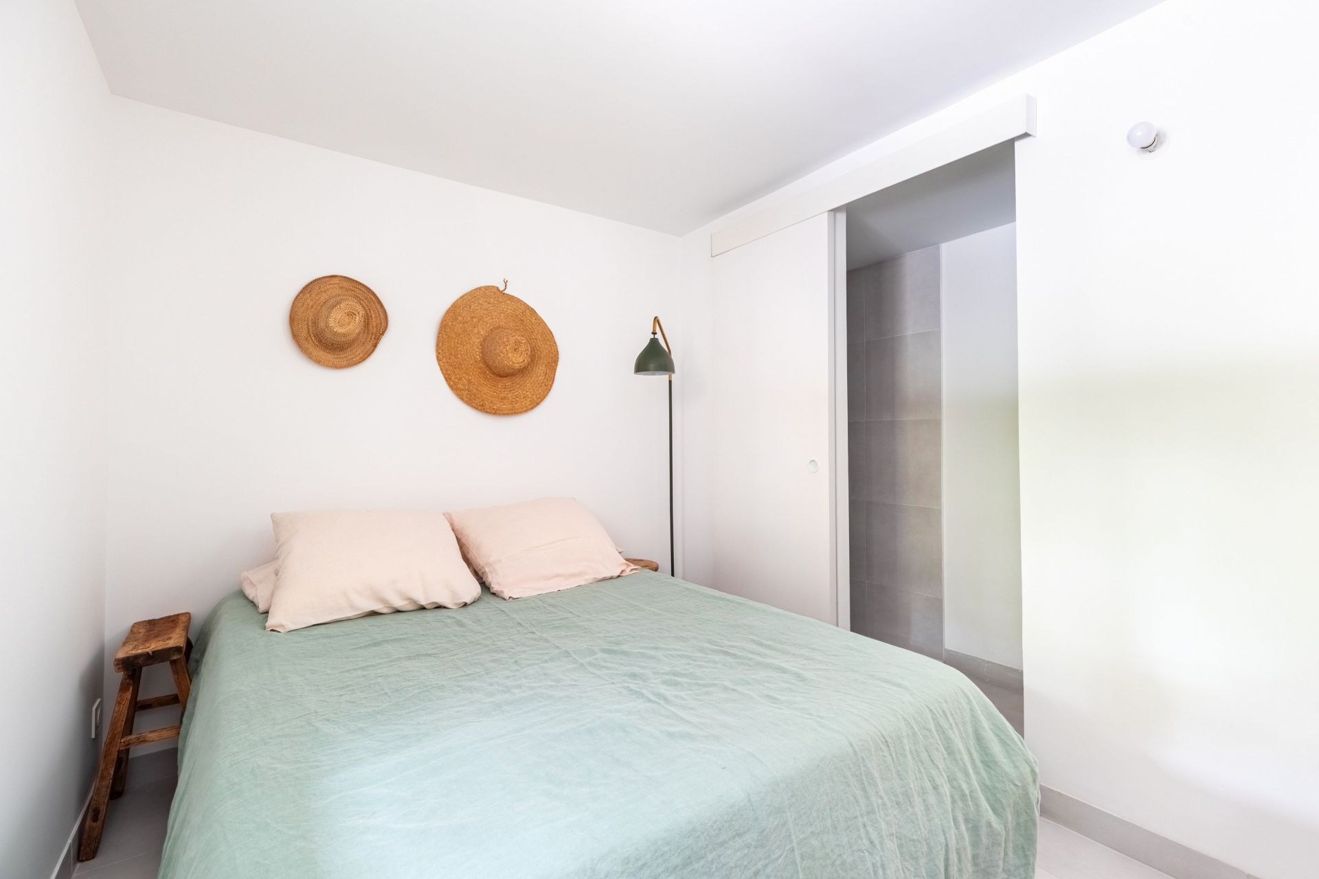 luxury apartment 2 Rooms for sale on CAP FERRET (33970)