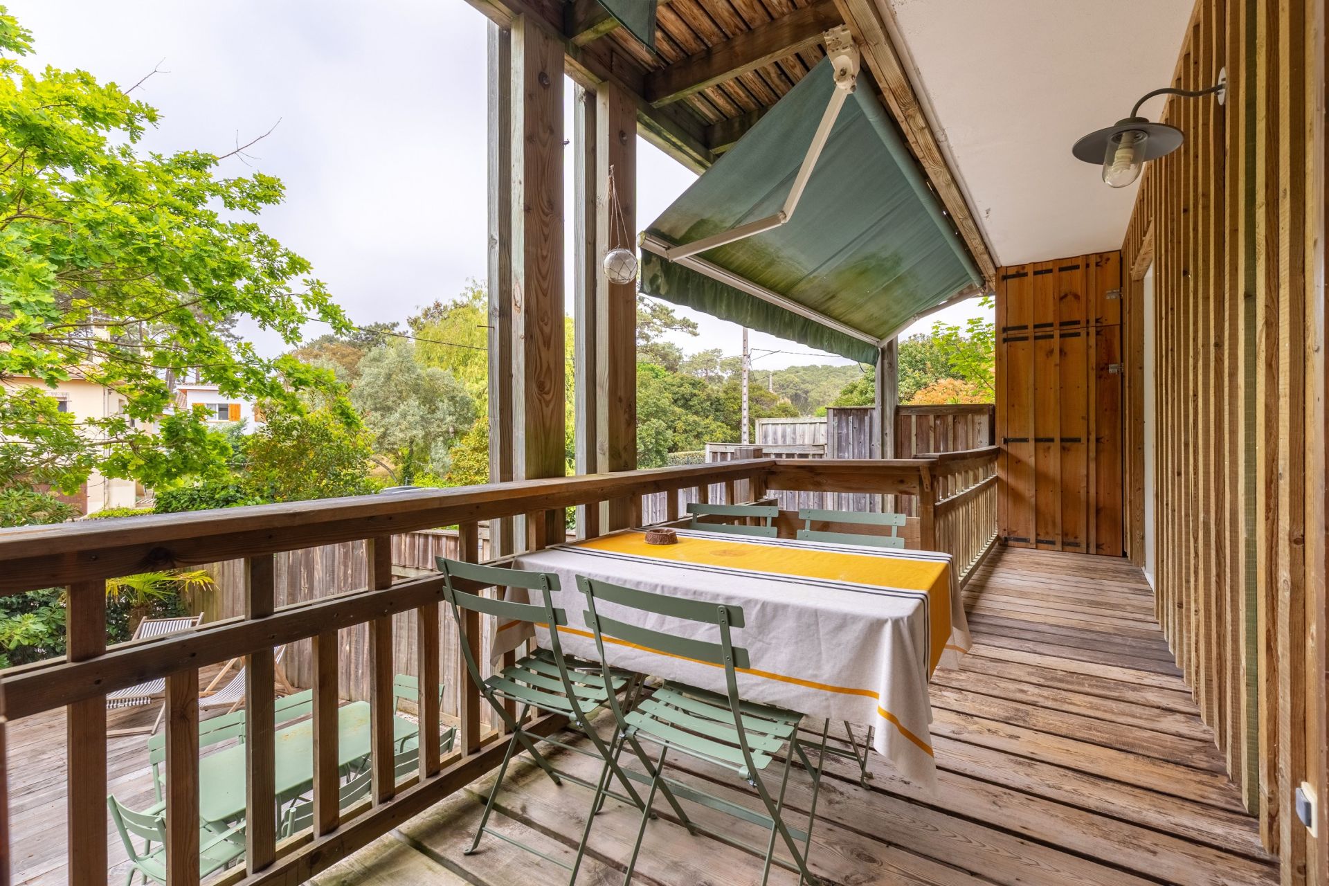 luxury apartment 2 Rooms for sale on CAP FERRET (33970)