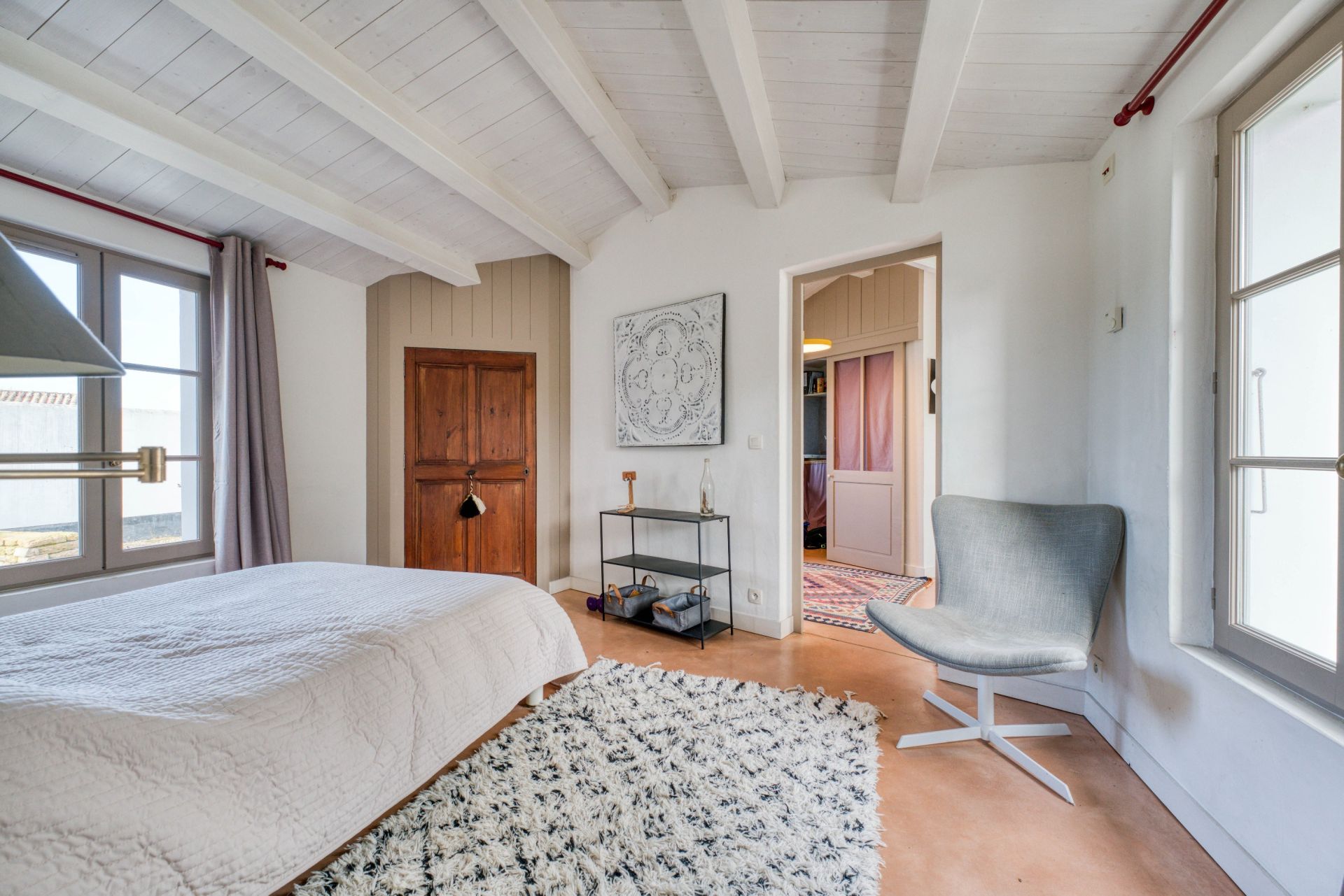 luxury house 7 Rooms for sale on LES PORTES EN RE (17880)