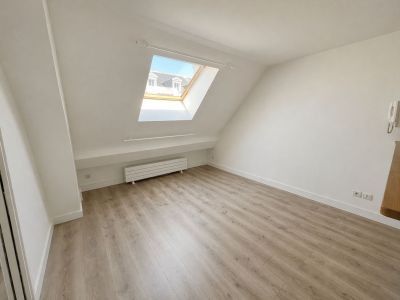 Rental Luxury apartment Paris 7 2&nbsp;Rooms 26&nbsp;m²
