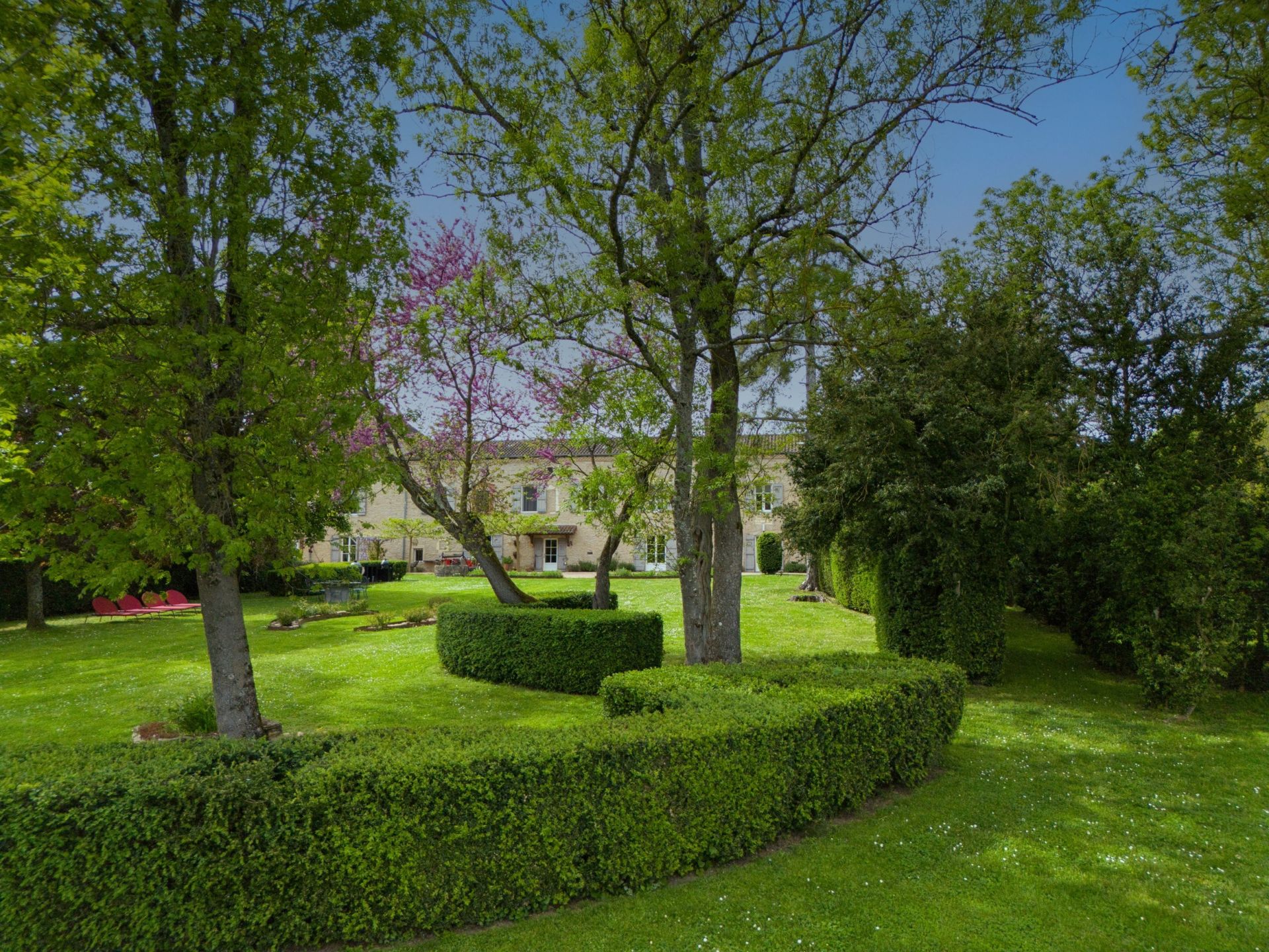 maison de luxe 10 Pièces en vente sur CLUNY (71250)