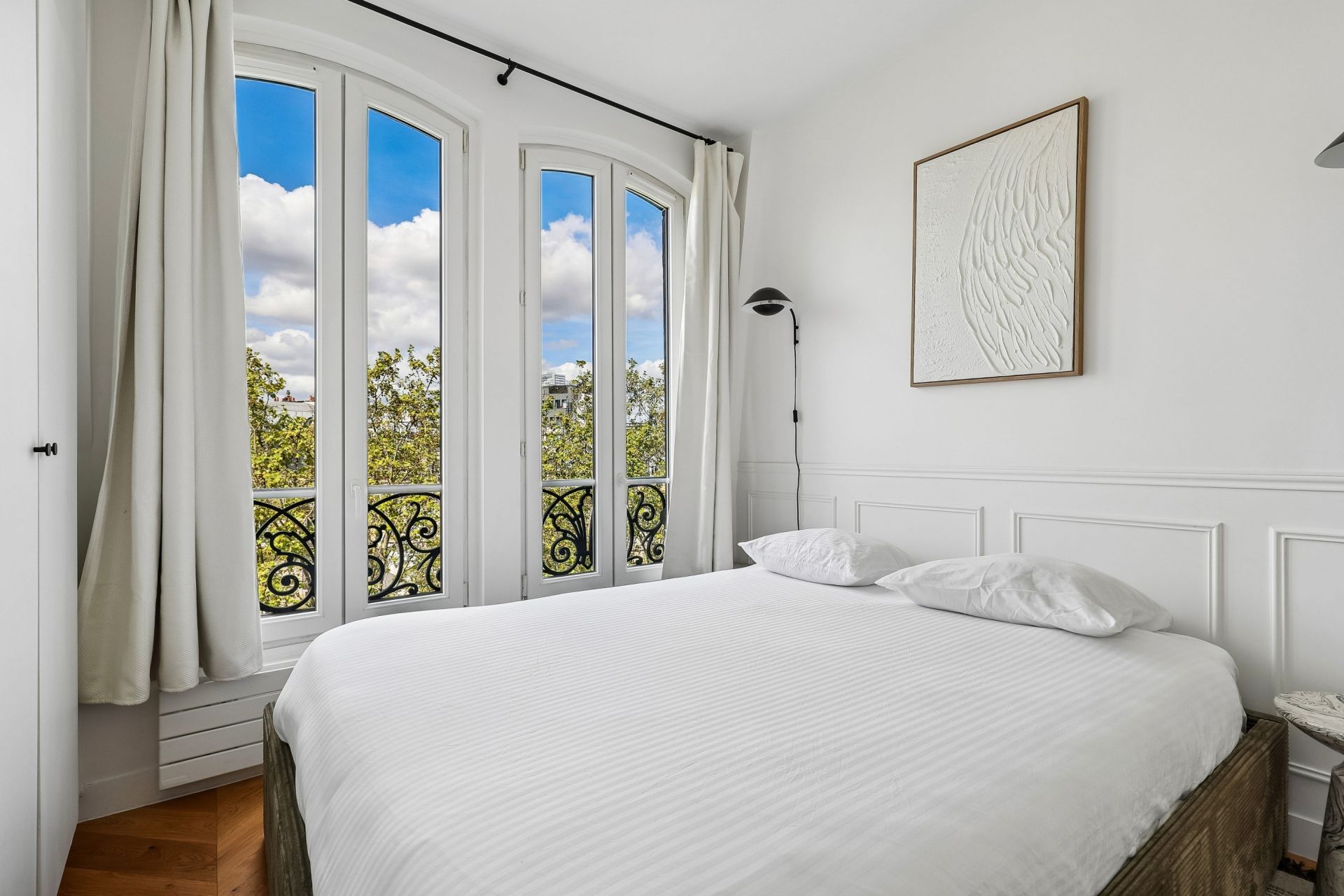 luxury apartment 2 Rooms for sale on PARIS (75017)