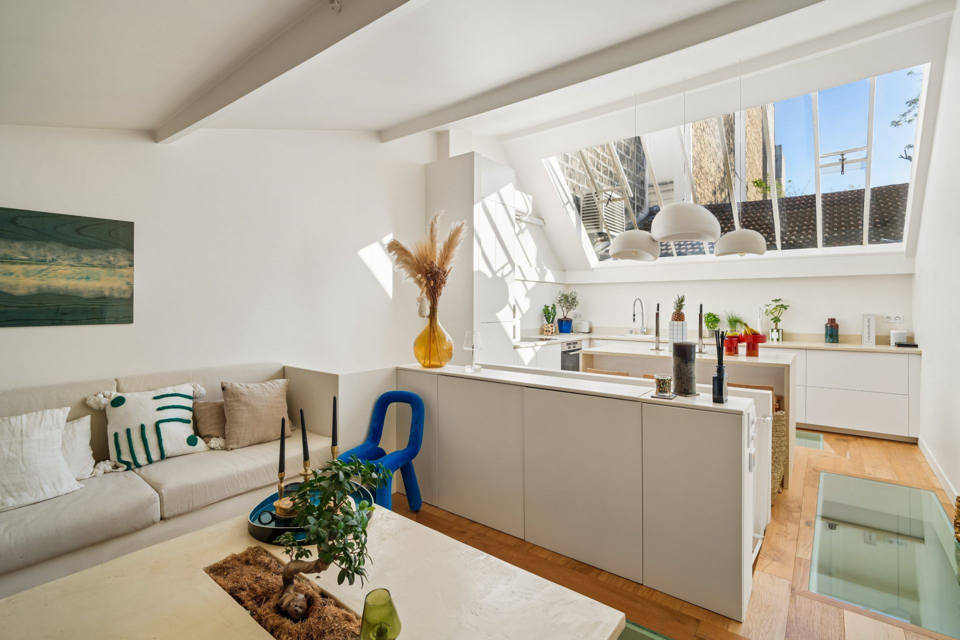 luxury artist studio 3 Rooms for sale on PARIS (75017)