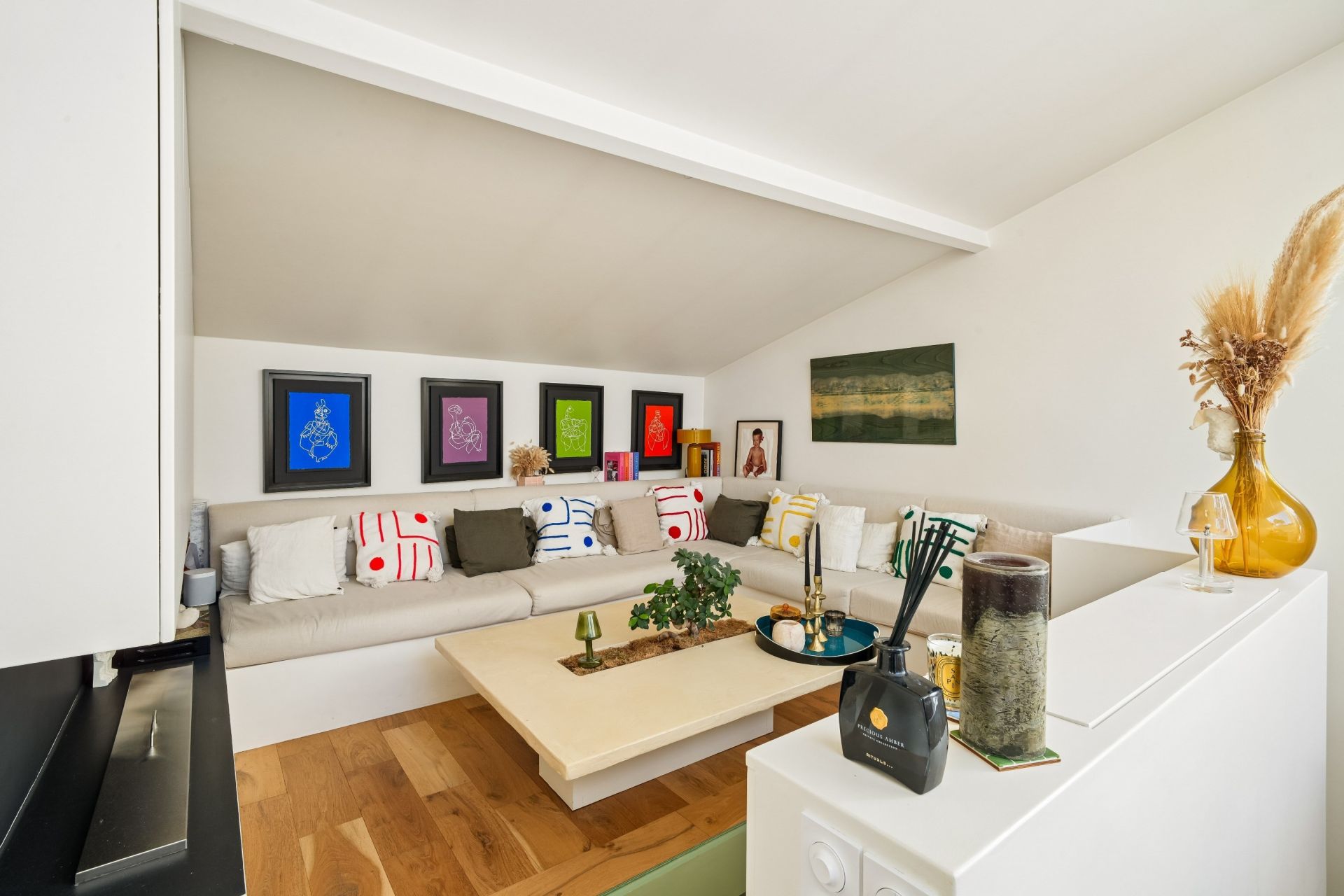 luxury artist studio 3 Rooms for sale on PARIS (75017)