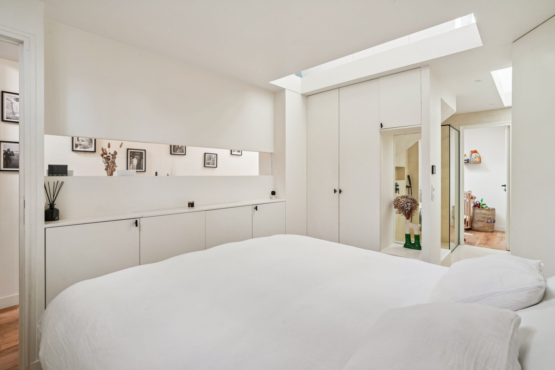 luxury artist studio 3 Rooms for sale on PARIS (75017)