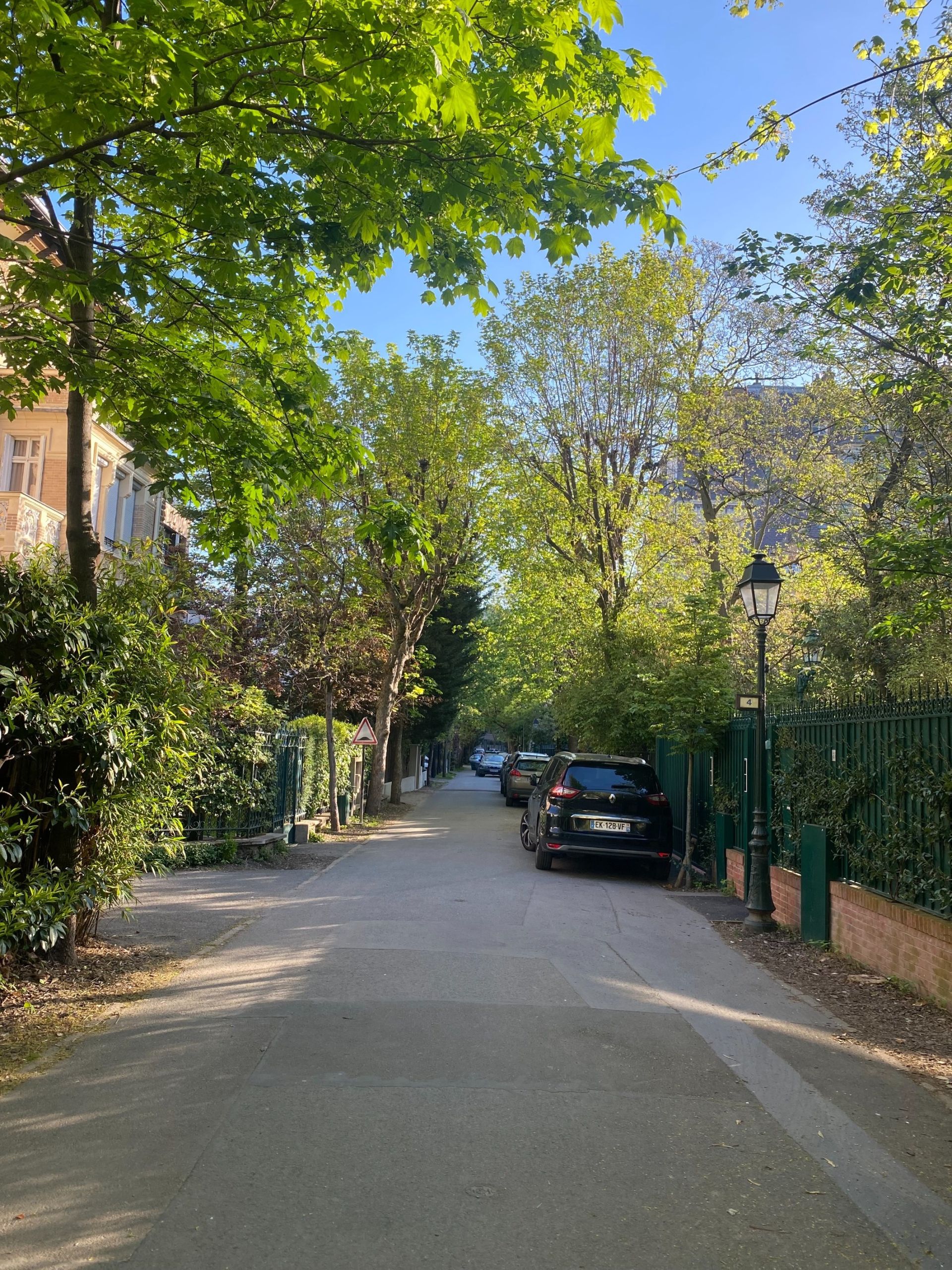 luxury artist studio 3 Rooms for sale on PARIS (75017)