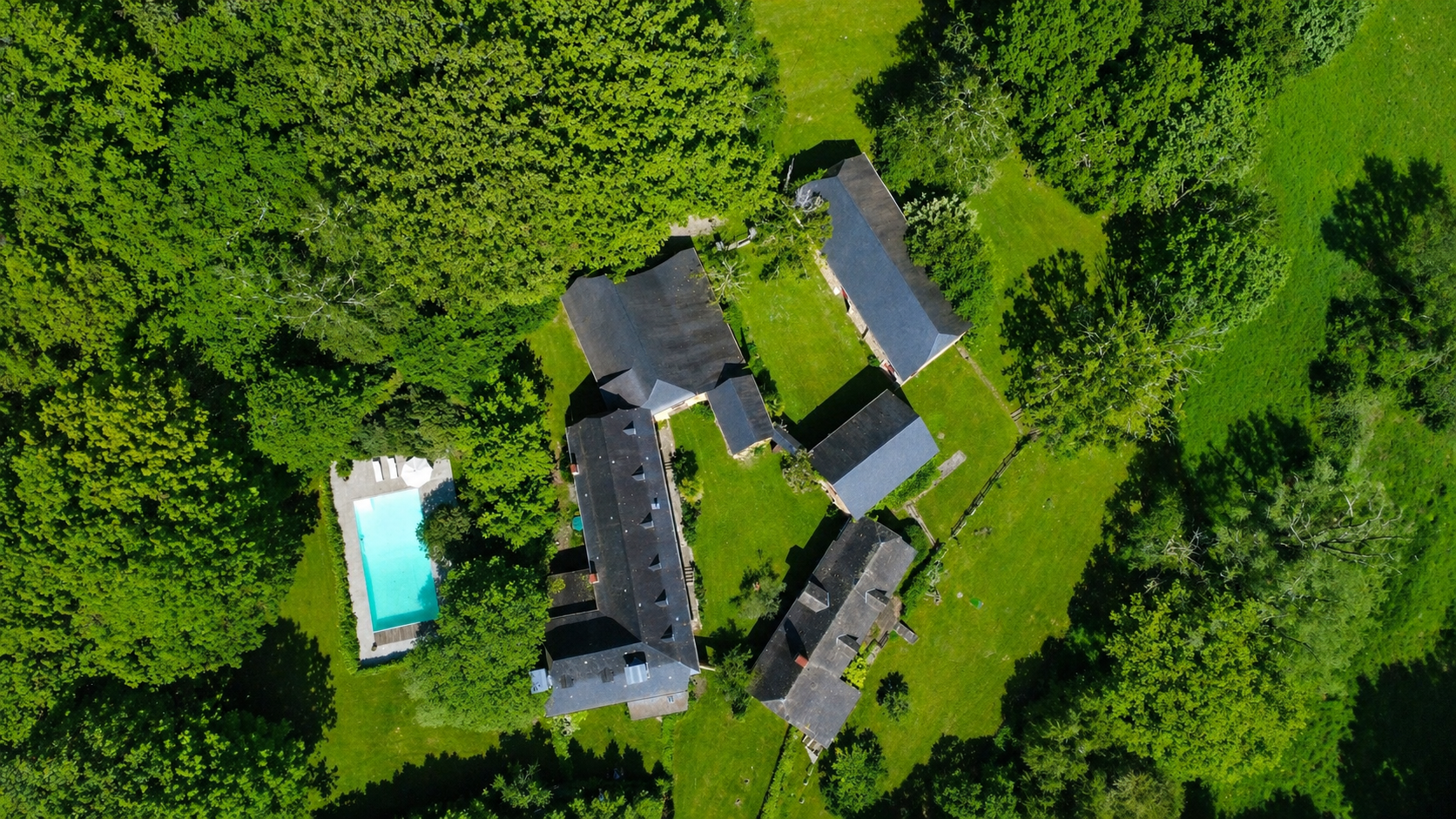 luxury house 8 Rooms for sale on ST FAUST (64110)