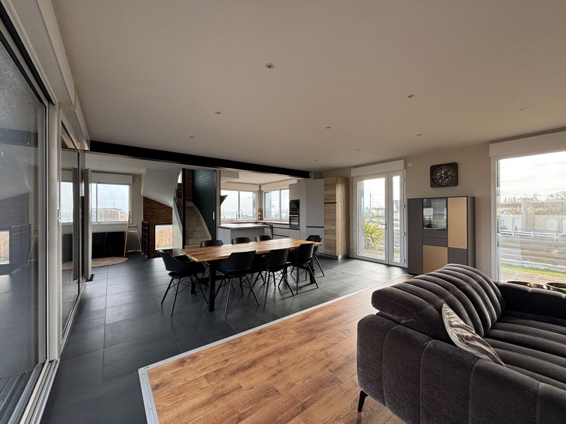 luxury house 8 Rooms for sale on ASNELLES (14960)