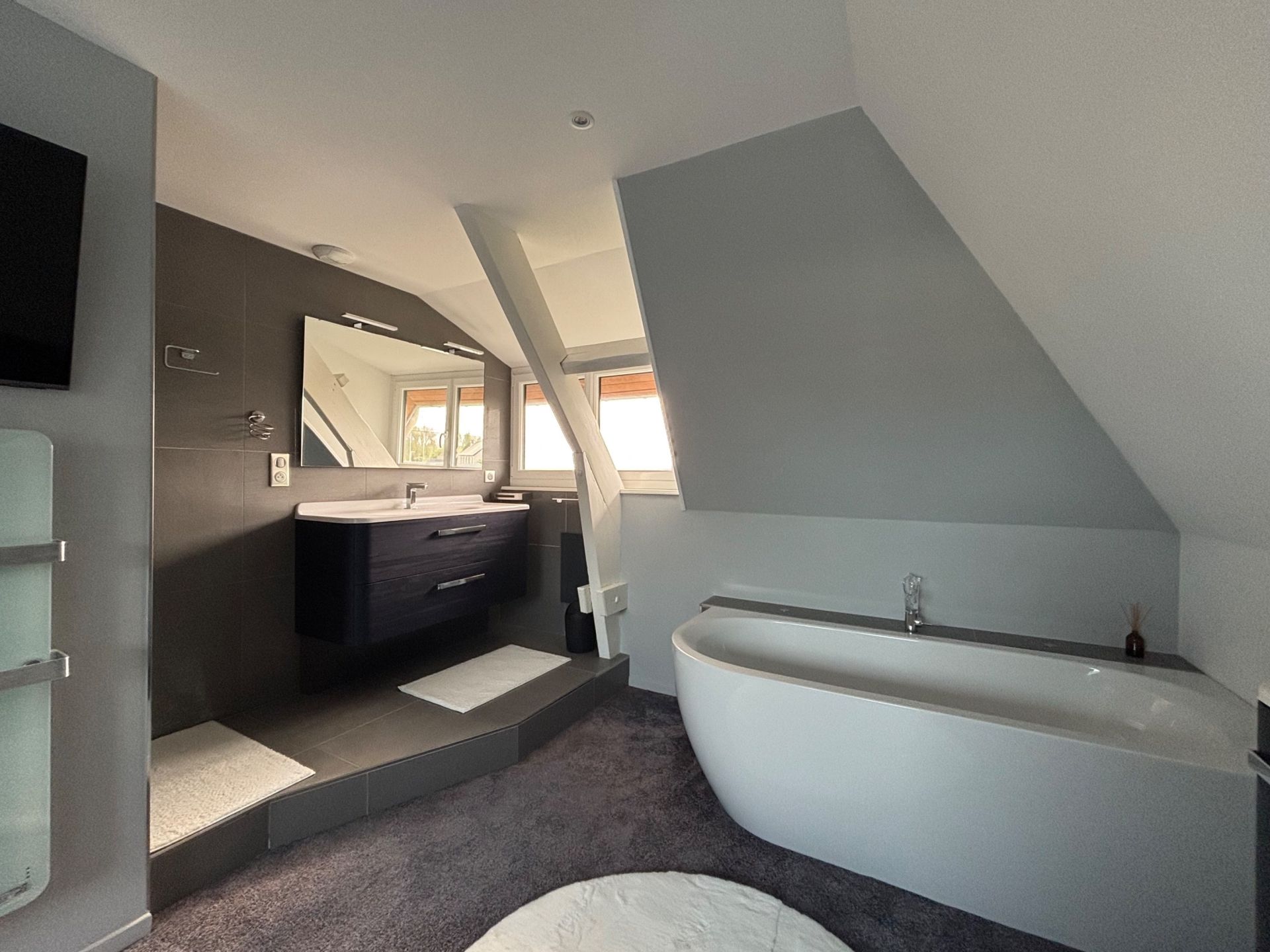 luxury house 8 Rooms for sale on ASNELLES (14960)