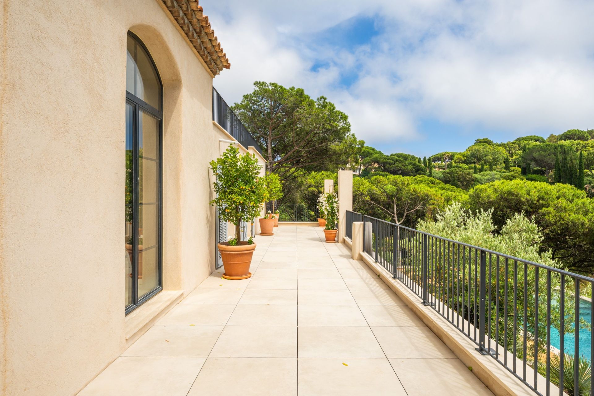 luxury villa 10 Rooms for sale on RAMATUELLE (83350)