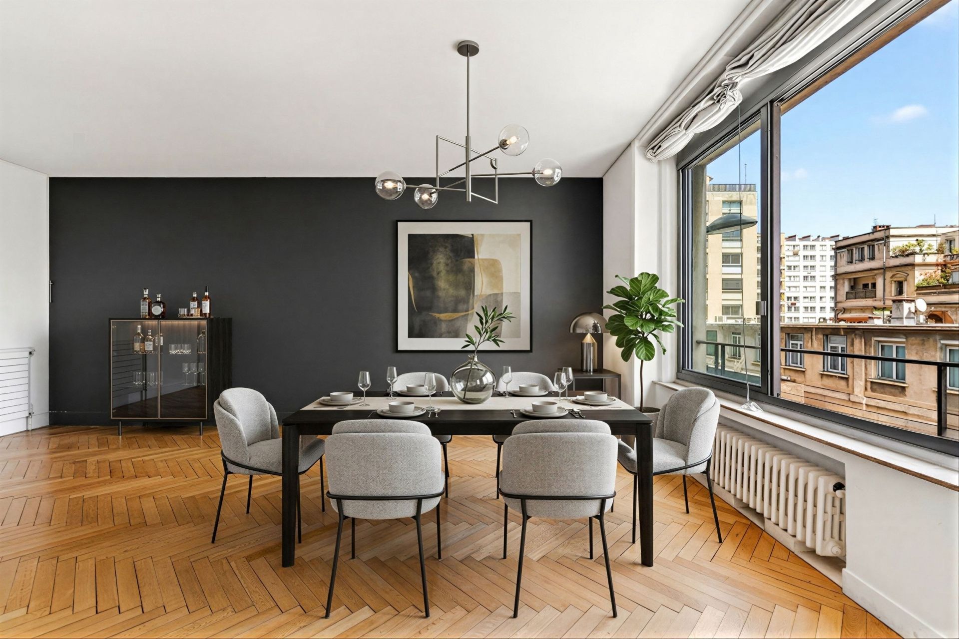 luxury apartment 6 Rooms for sale on MARSEILLE (13008)