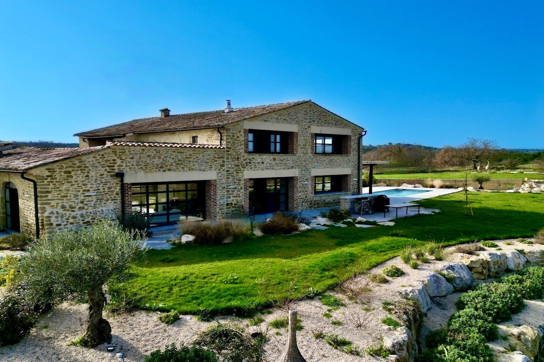 maison de luxe 7 Pièces en vente sur UZES (30700)