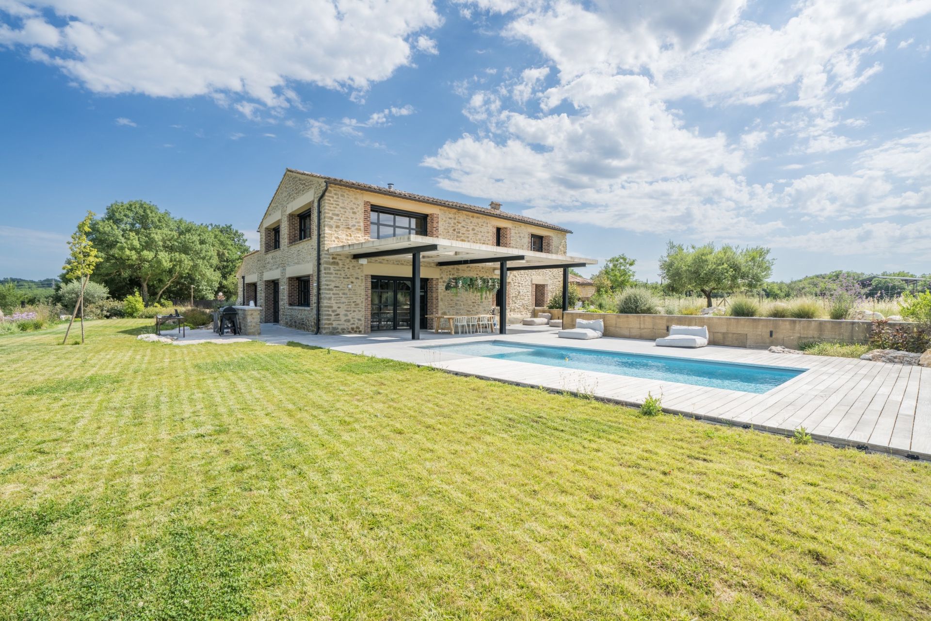 maison de luxe 7 Pièces en vente sur UZES (30700)
