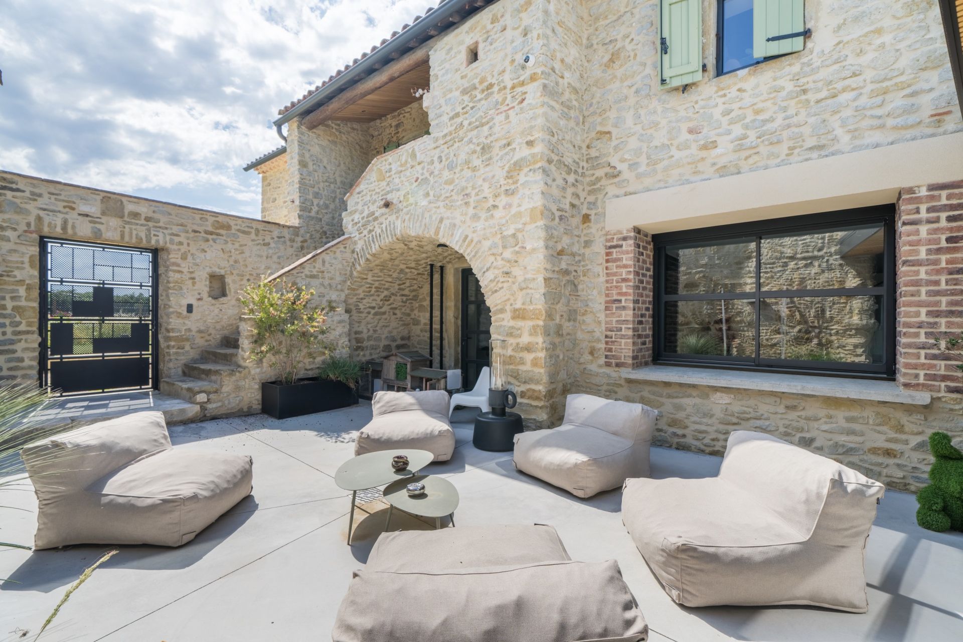 maison de luxe 7 Pièces en vente sur UZES (30700)
