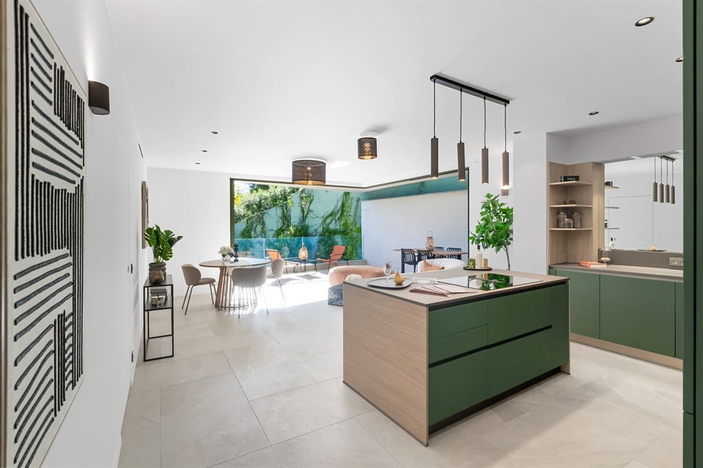 luxury apartment 4 Rooms for sale on MANDELIEU LA NAPOULE (06210)