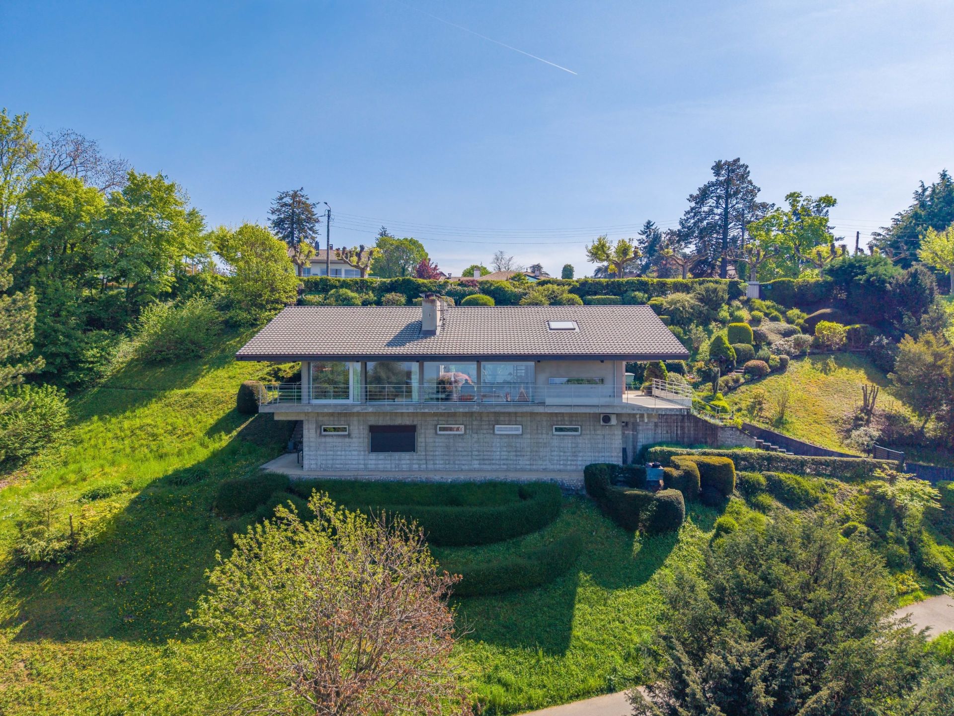 luxury house 7 Rooms for sale on THONON LES BAINS (74200)
