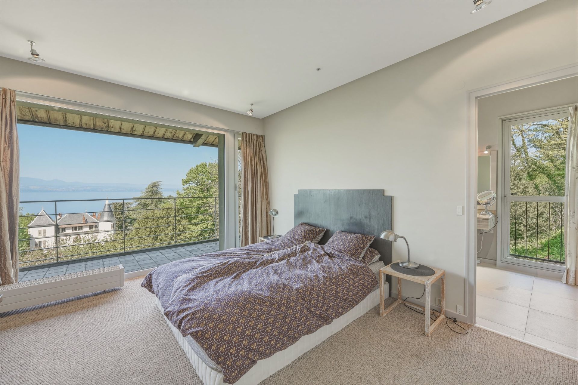 luxury house 7 Rooms for sale on THONON LES BAINS (74200)