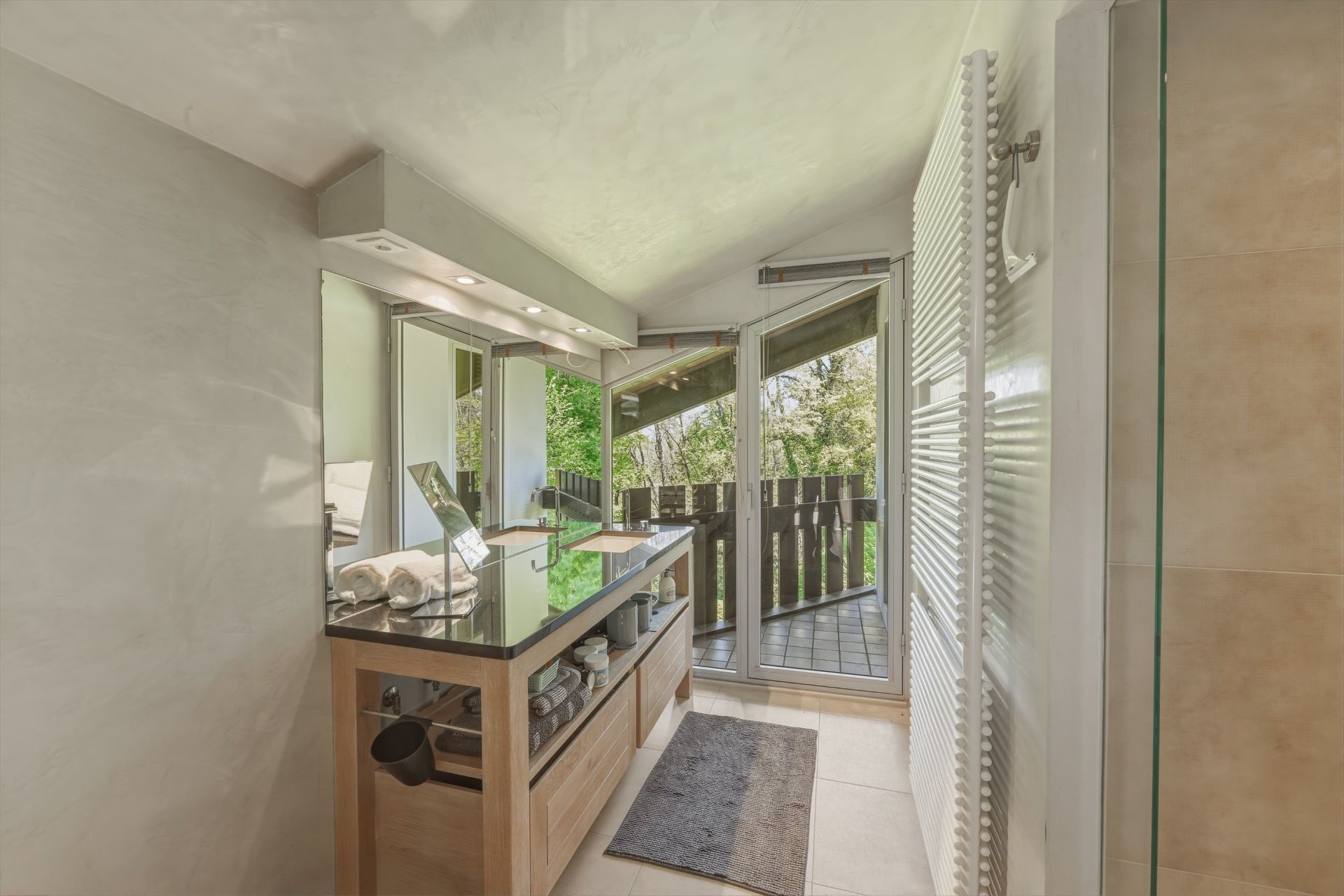 luxury house 7 Rooms for sale on THONON LES BAINS (74200)