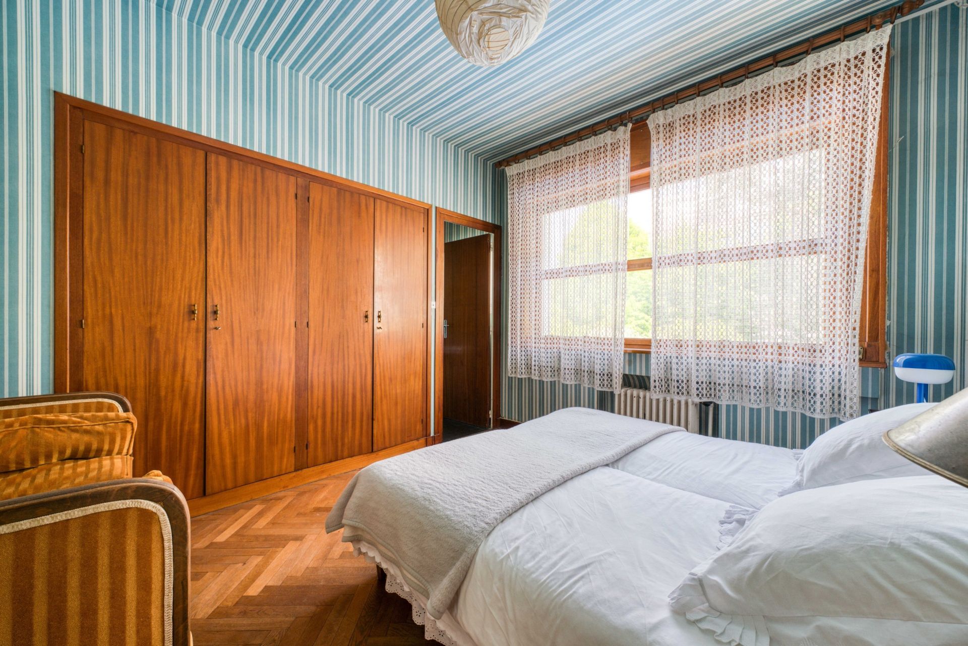 luxury house 8 Rooms for sale on ROYAN (17200)