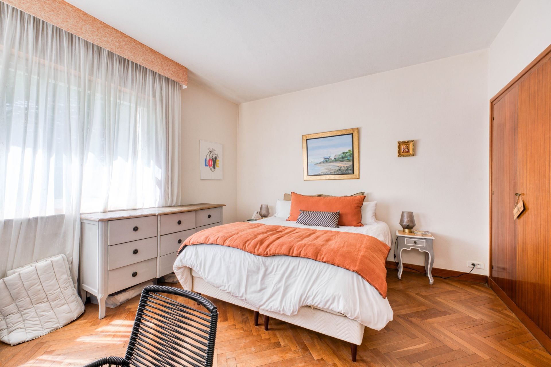 luxury house 8 Rooms for sale on ROYAN (17200)
