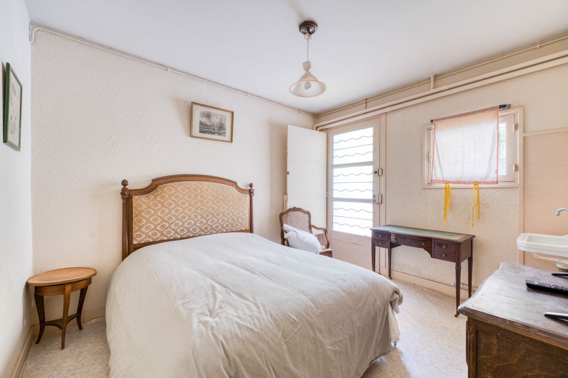 luxury house 8 Rooms for sale on ROYAN (17200)