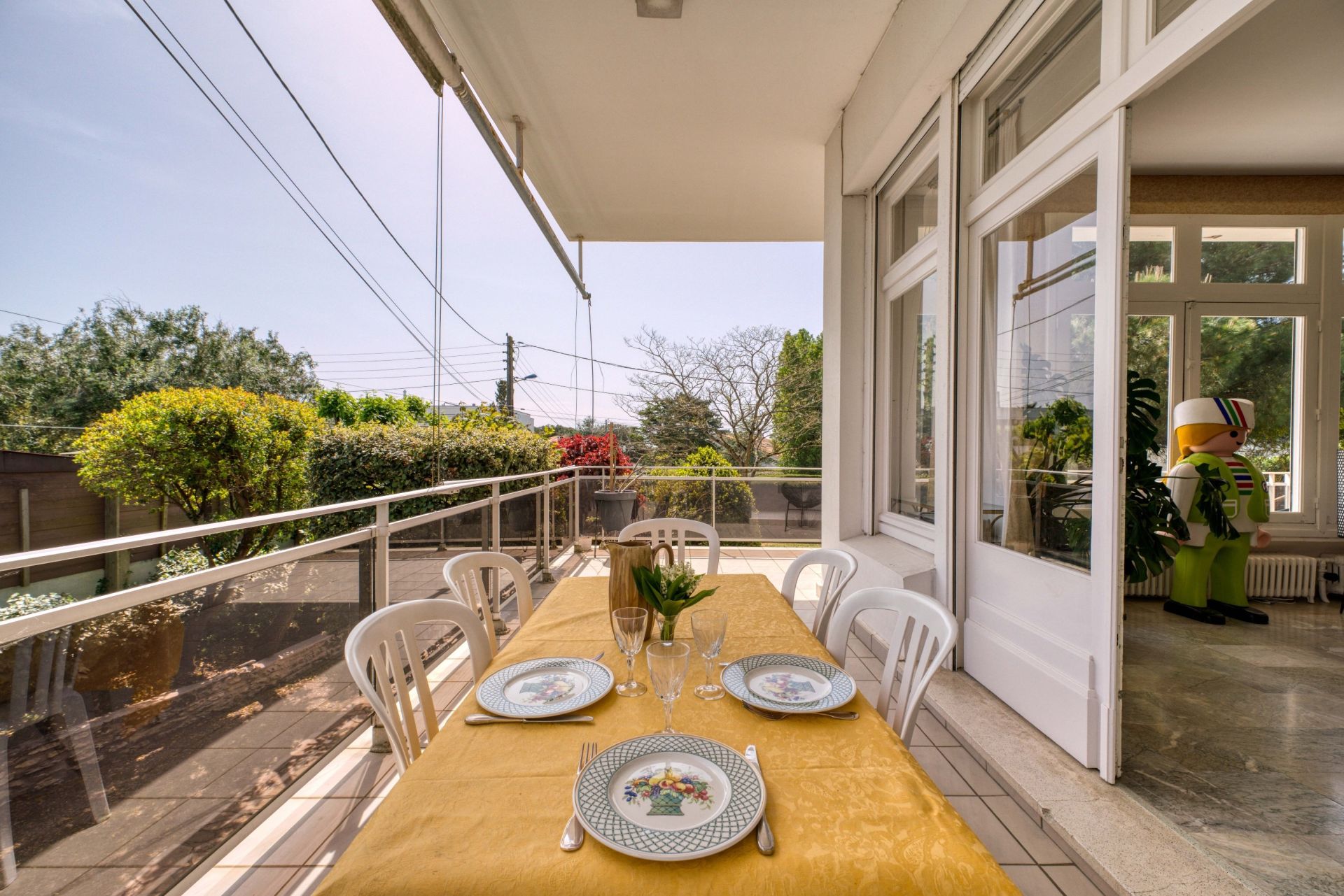 luxury house 8 Rooms for sale on ROYAN (17200)