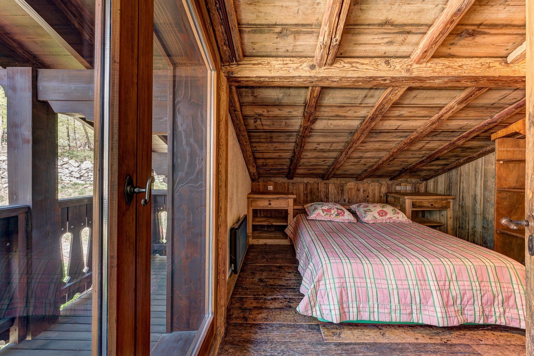 luxury apartment 6 Rooms for sale on CHAMONIX MONT BLANC (74400)
