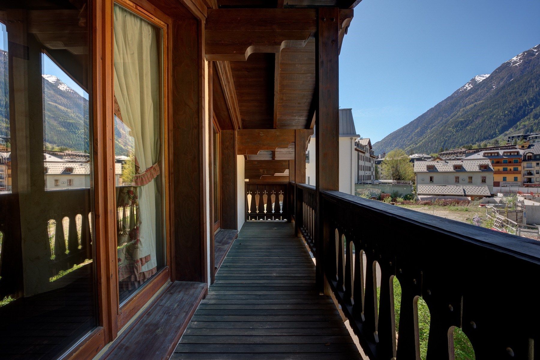 luxury apartment 6 Rooms for sale on CHAMONIX MONT BLANC (74400)