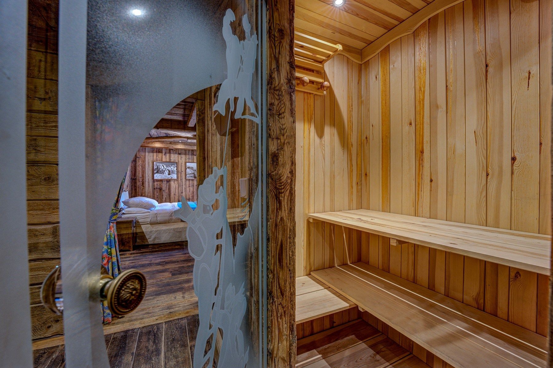 luxury apartment 6 Rooms for sale on CHAMONIX MONT BLANC (74400)