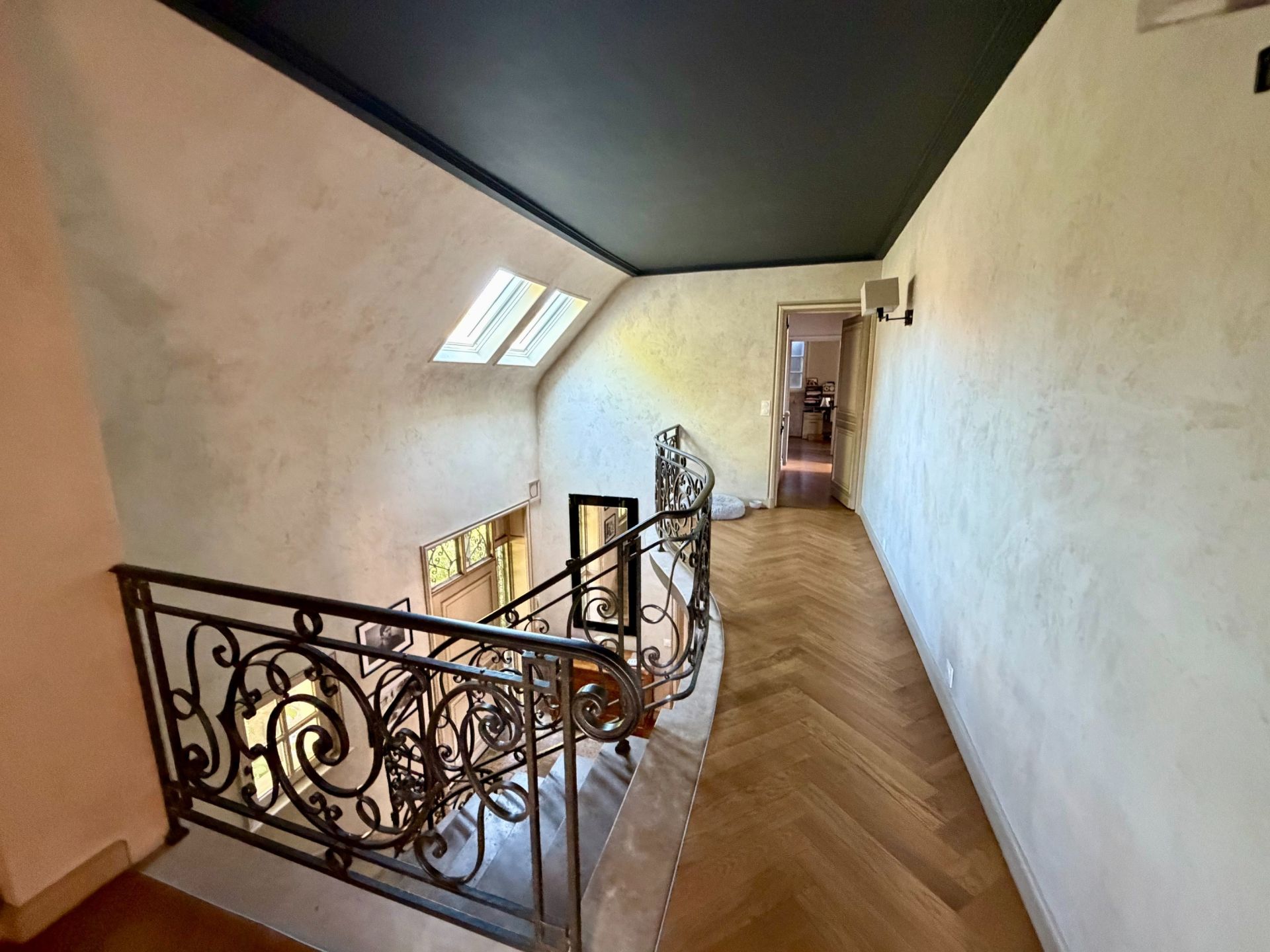 luxury house 15 Rooms for sale on MERIGNIES (59710)
