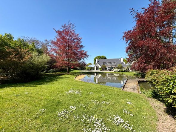 Sale Luxury house Mérignies 15&nbsp;Rooms 315&nbsp;m²