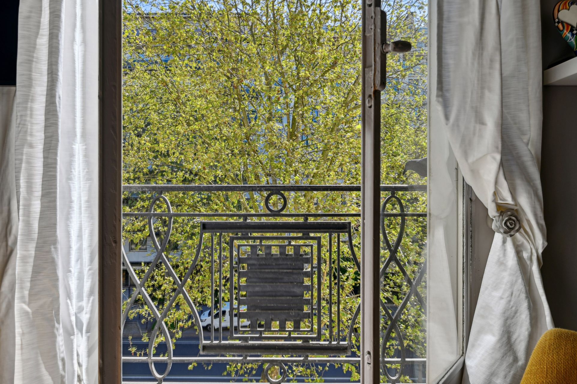 luxury apartment 2 Rooms for sale on PARIS (75016)