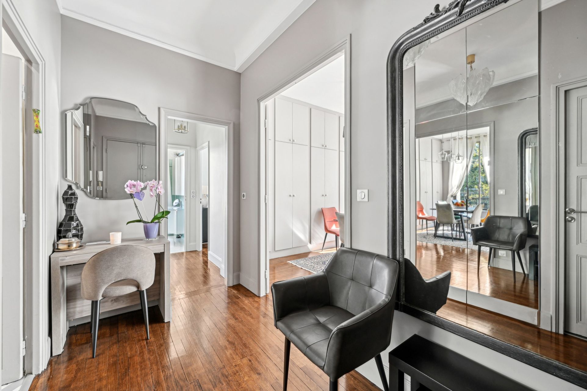 luxury apartment 2 Rooms for sale on PARIS (75016)