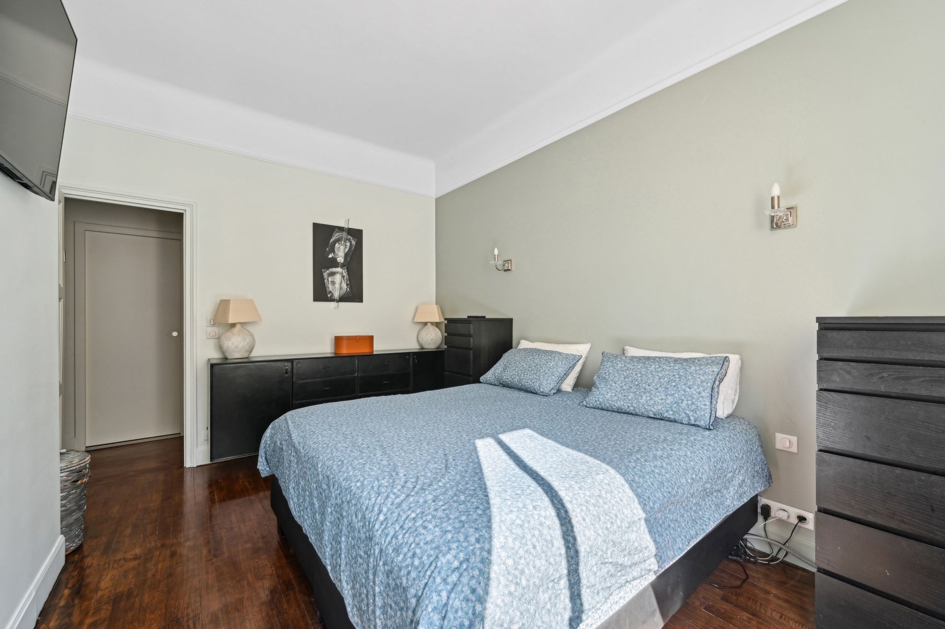 luxury apartment 2 Rooms for sale on PARIS (75016)