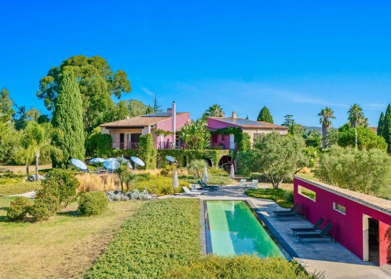 luxury house 13 Rooms for sale on LA LONDE LES MAURES (83250)