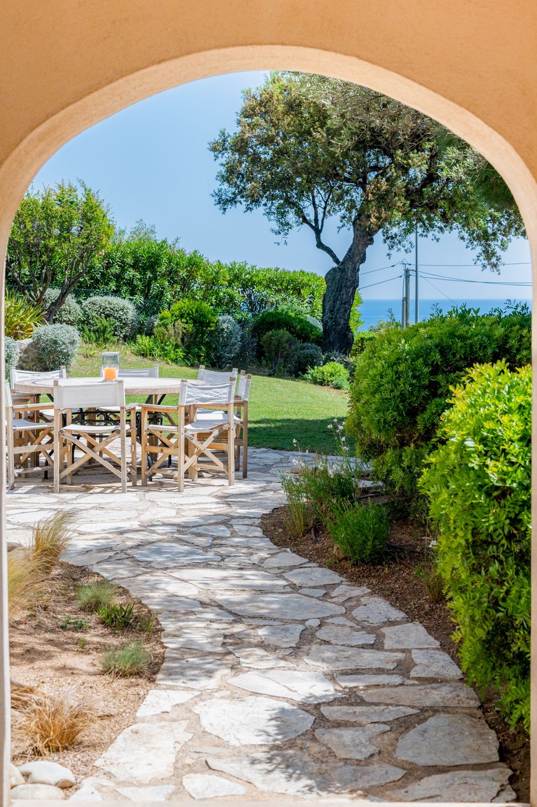 luxury provencale house 10 Rooms for sale on STE MAXIME (83120)