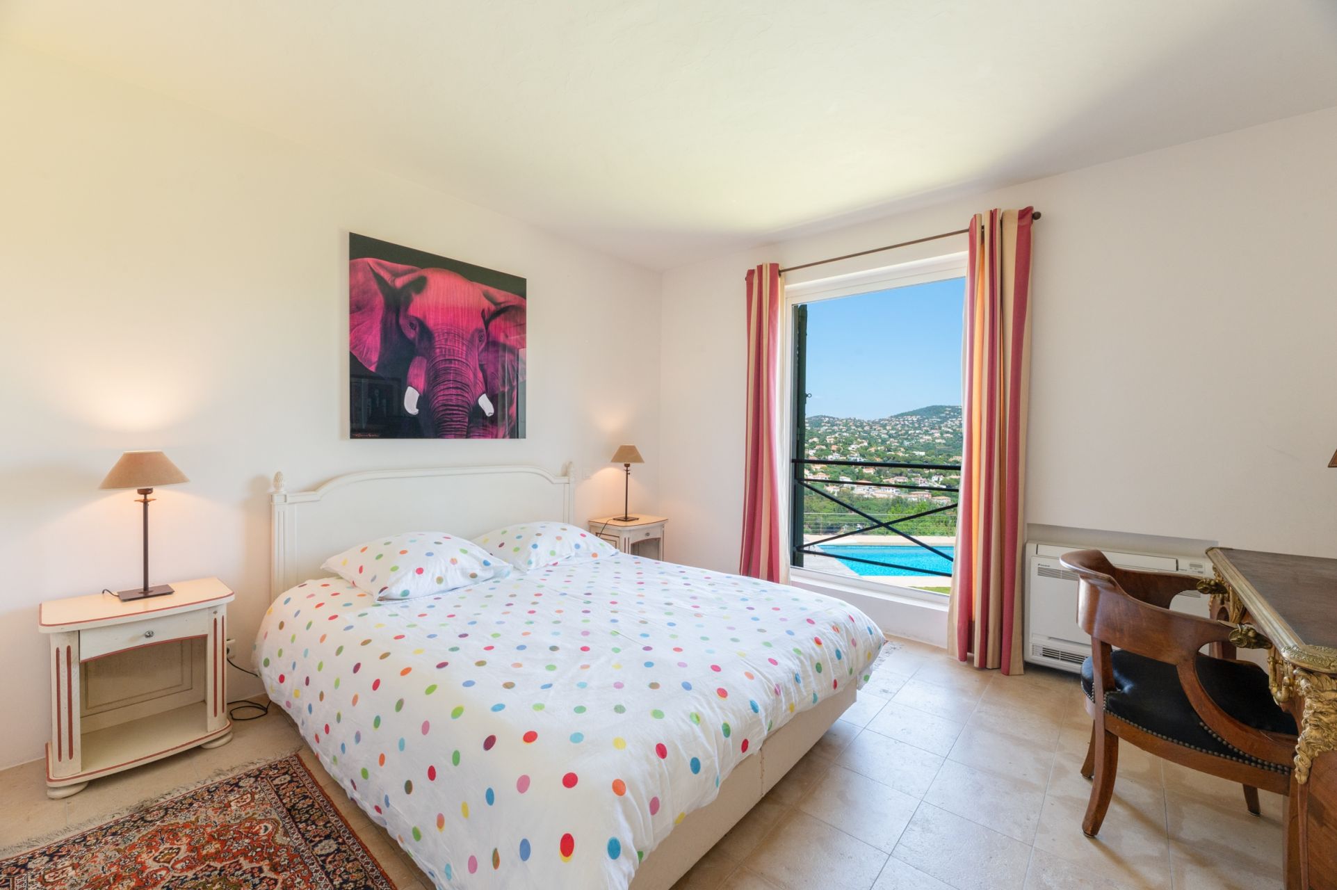 luxury provencale house 10 Rooms for sale on STE MAXIME (83120)