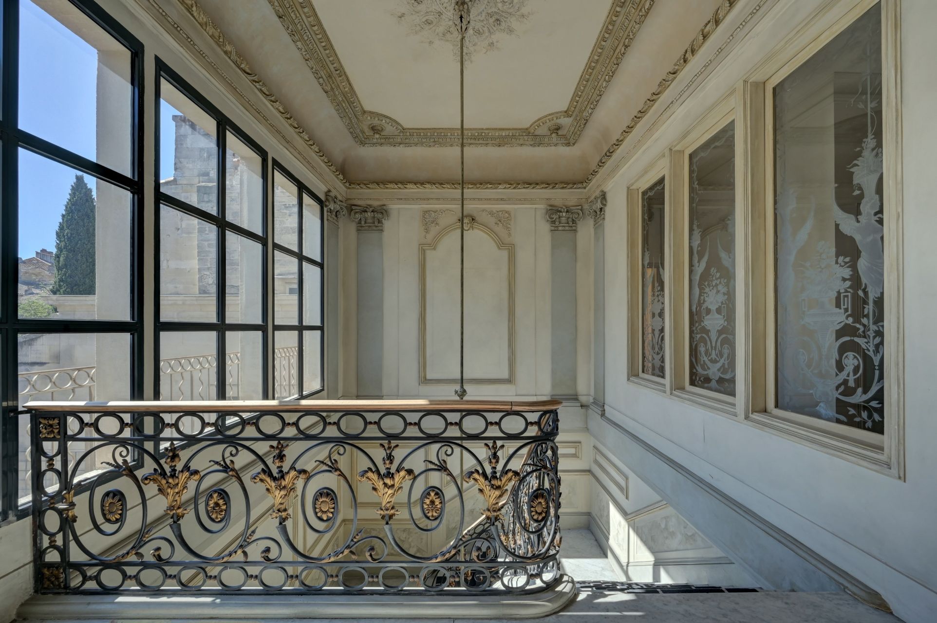 mansion (hôtel particulier) 14 Rooms for sale on AVIGNON (84000)
