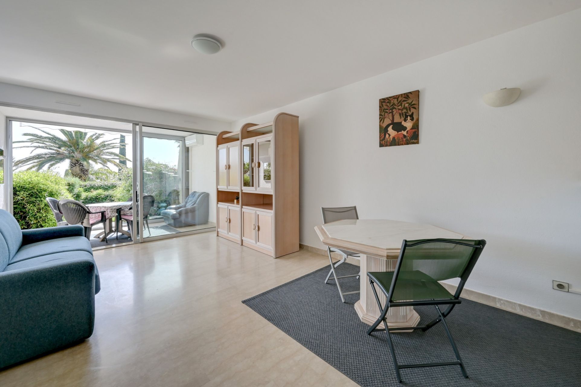 luxury apartment 2 Rooms for sale on CASSIS (13260)