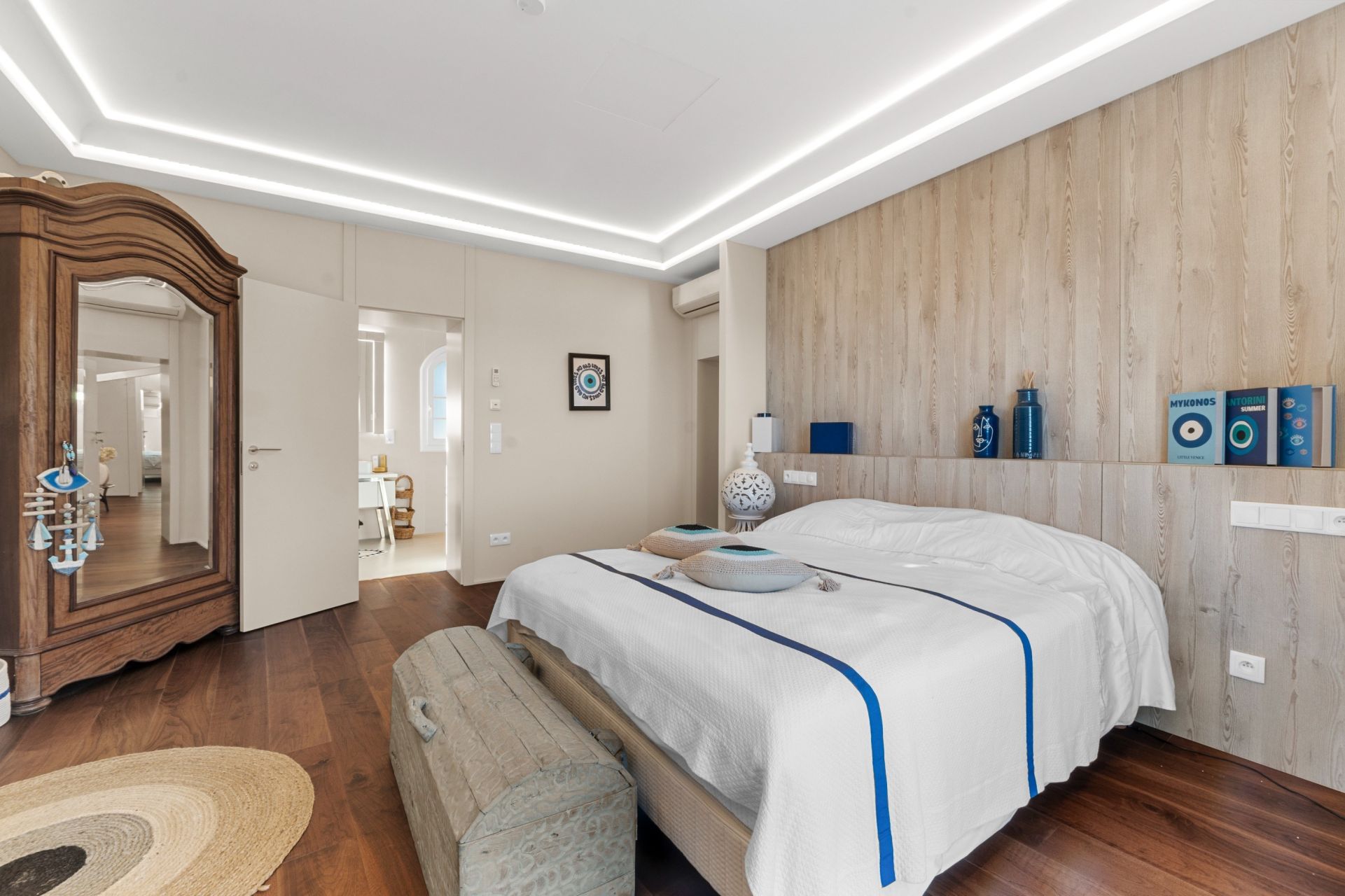 luxury villa 6 Rooms for sale on THEOULE SUR MER (06590)