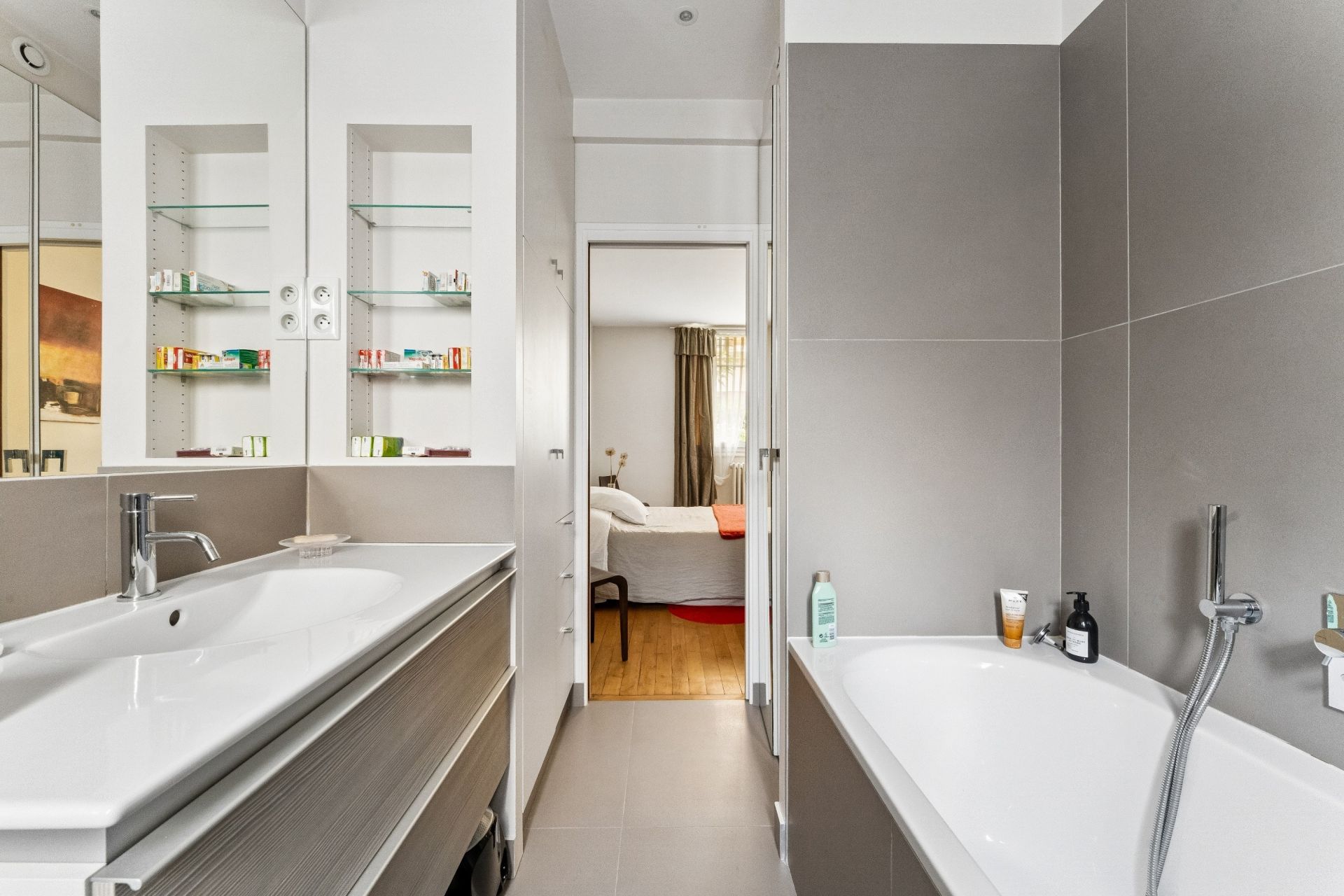 luxury apartment 3 Rooms for sale on NEUILLY SUR SEINE (92200)