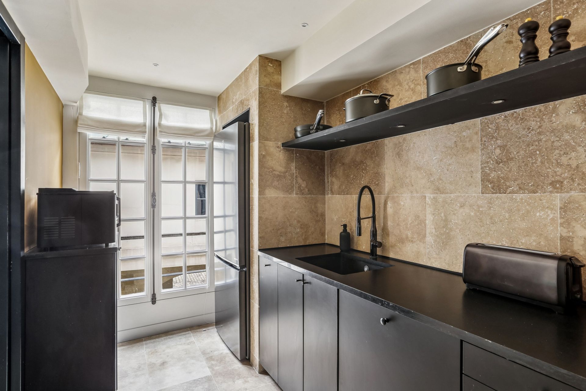 luxury apartment 4 Rooms for seasonal rent on PARIS (75006)