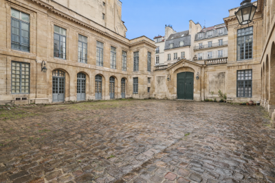Rental Luxury apartment Paris 6 4&nbsp;Rooms 150&nbsp;m²