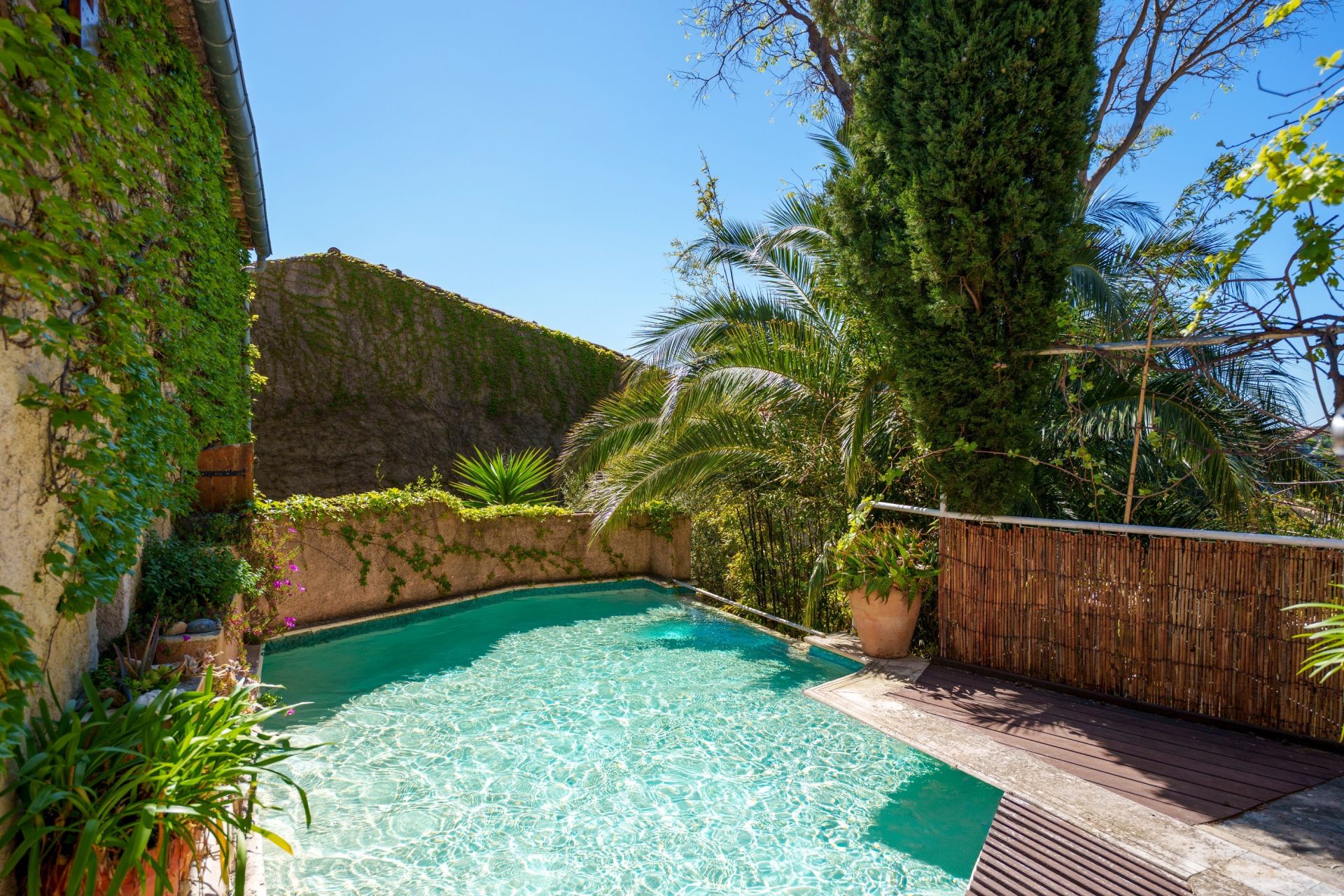 maison de luxe 13 Pièces en vente sur MONTPEYROUX (34150)