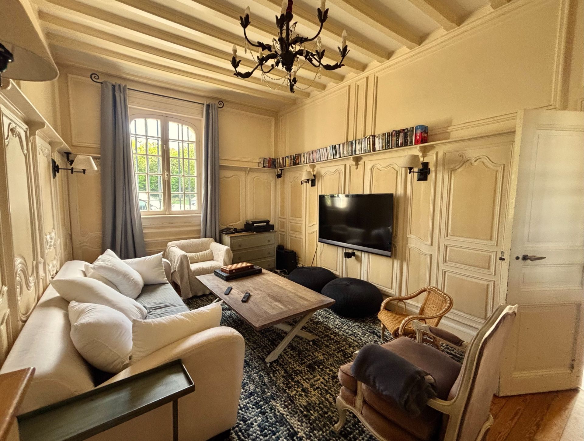 luxury house 11 Rooms for seasonal rent on BENERVILLE SUR MER (14910)