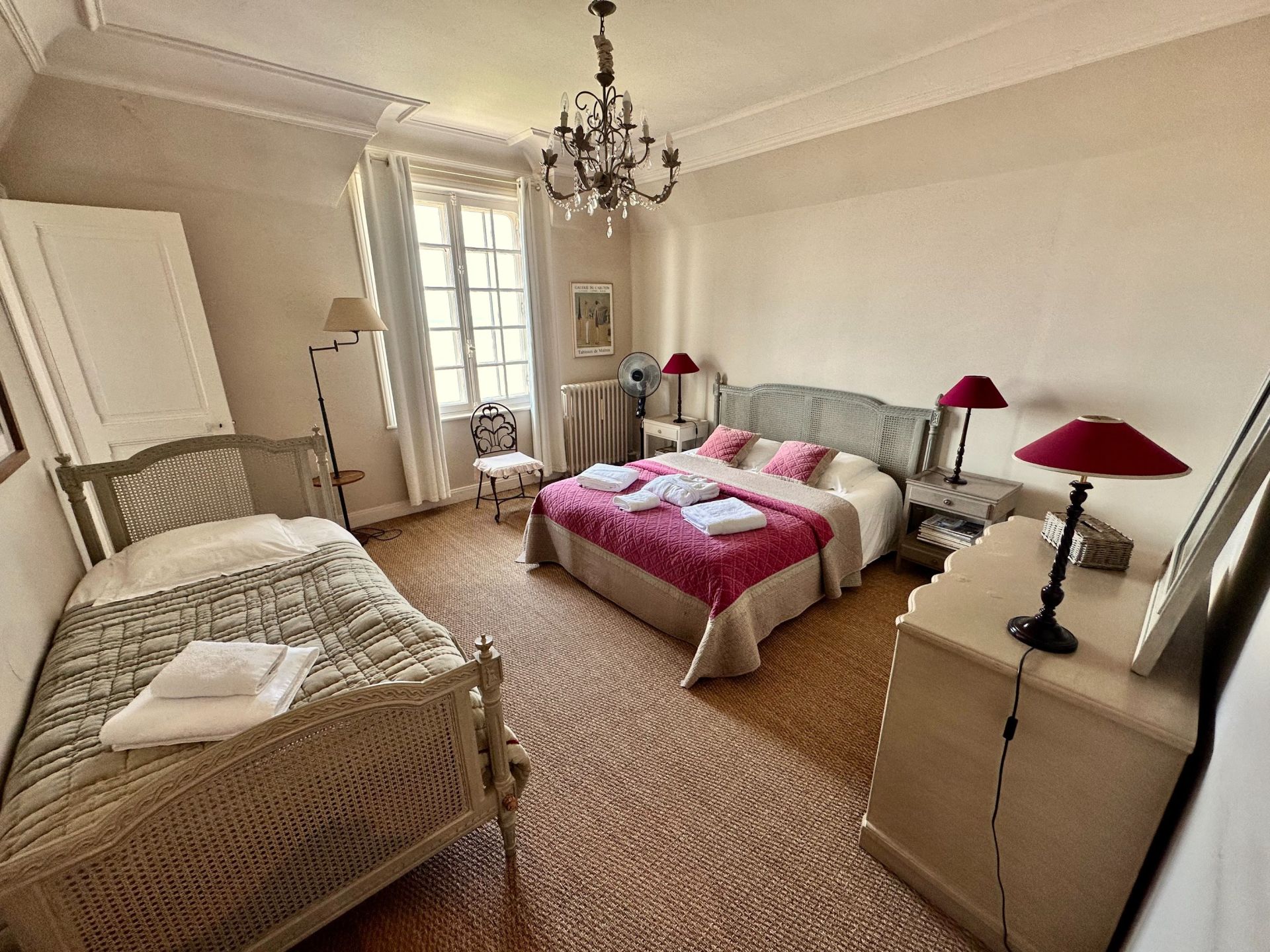 luxury house 11 Rooms for seasonal rent on BENERVILLE SUR MER (14910)
